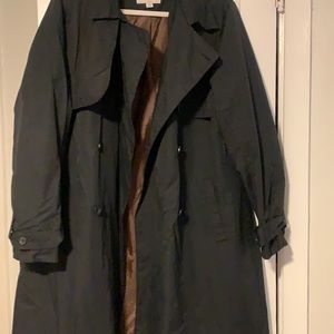 Luxurious Black Trenchcoat